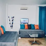 Flora 아파트 Sarandë