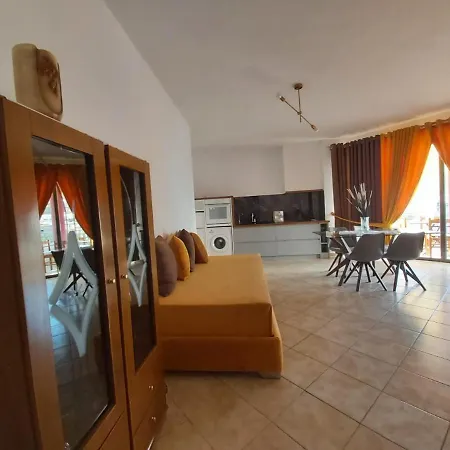 Flora Apartment Sarande