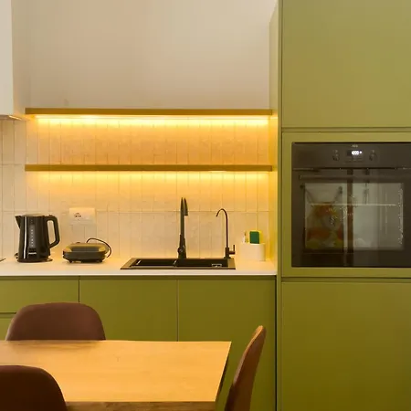 Flora Apartment
