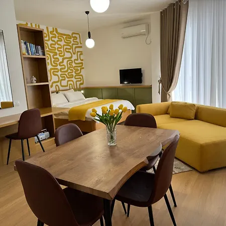 Flora Apartment
