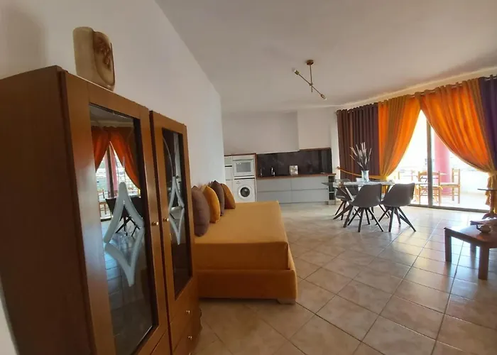 Flora 公寓 Sarandë